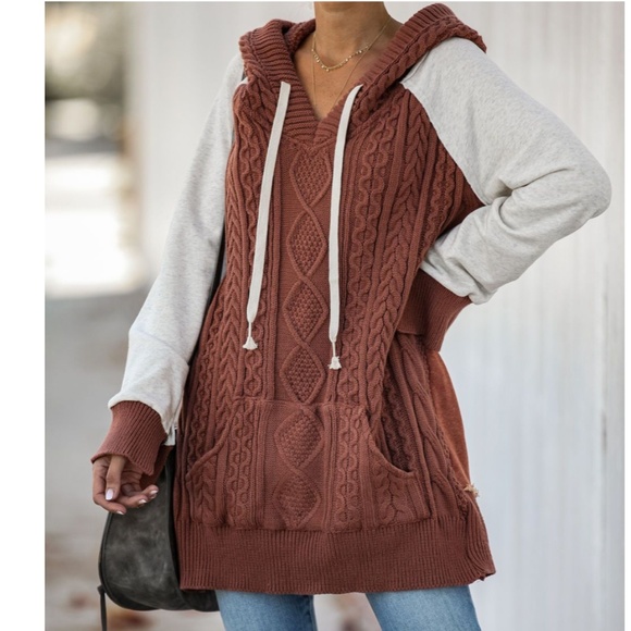 TRINA Color Block Hoodie - Picture 3 of 6